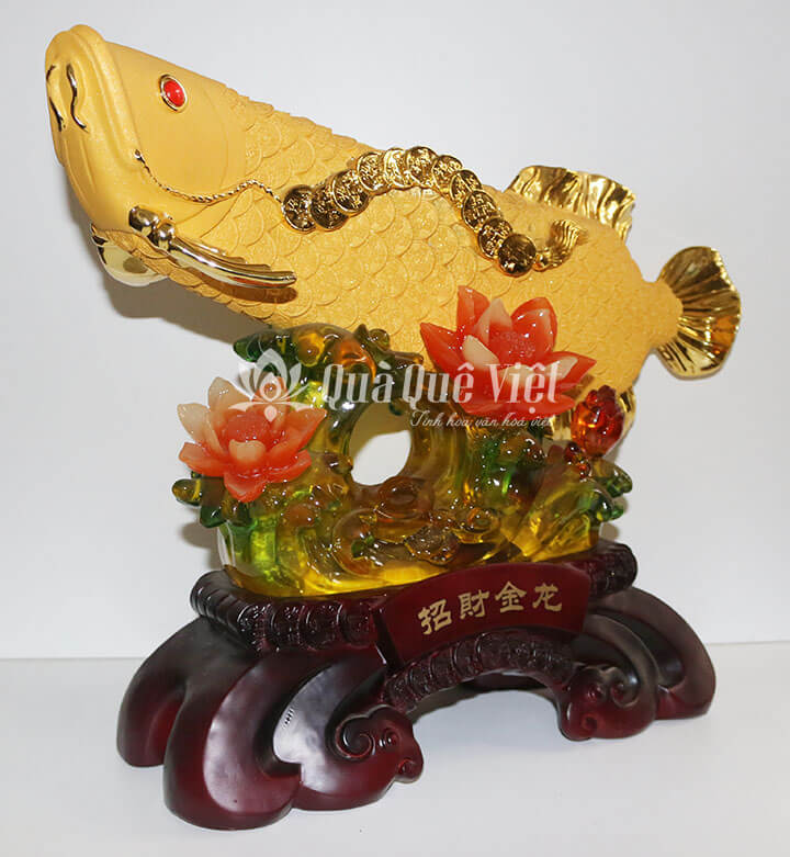 tượng cá rồng vàng
