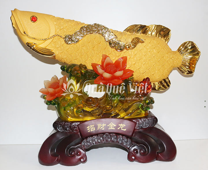 tượng cá rồng vàng