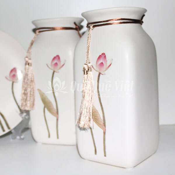 Cặp bình gốm sứ hình vuông