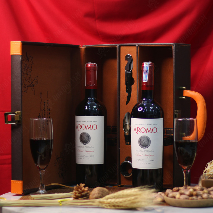 Hộp da + 2 rượu vang đỏ Aromo Reserva Privada - Cabernet Sauvignon (13.5%/Vol)
