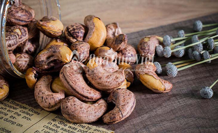 Hạt điều vỏ lụa