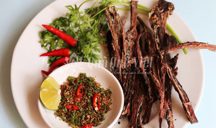 Cách chế biến thịt trâu gác bếp Điện Biên Sapa đúng chuẩn<