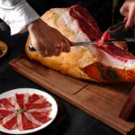 Đùi Sau Iberico Cebo Loại Có Xương Ủ Muối 24 Tháng Thương Hiệu DeRaza