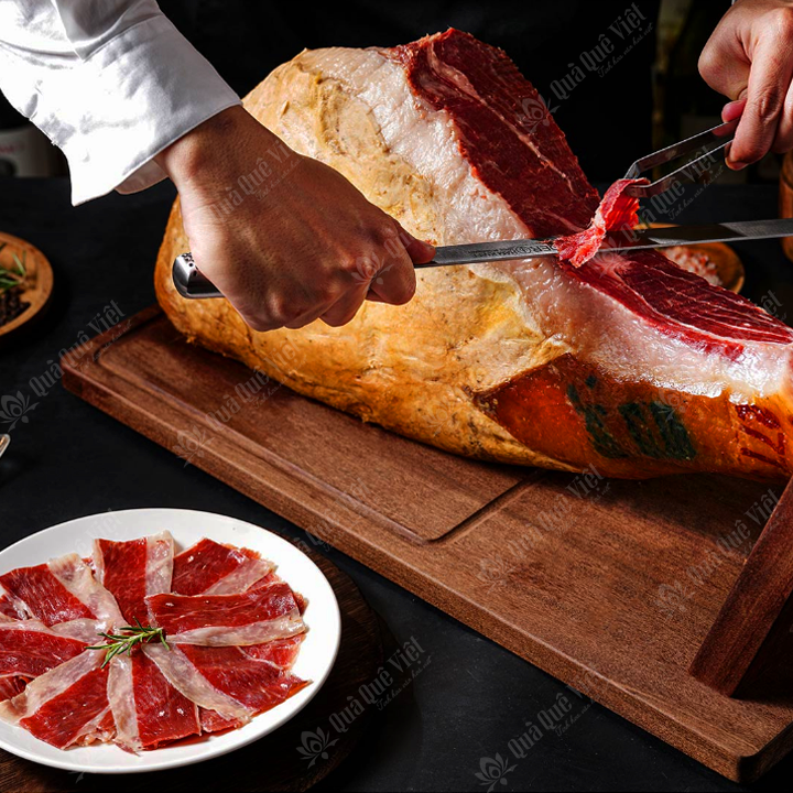Đùi Trước Iberico Bellota Loại Có Xương Ủ Muối 48 Tháng Thương Hiệu DeRaza