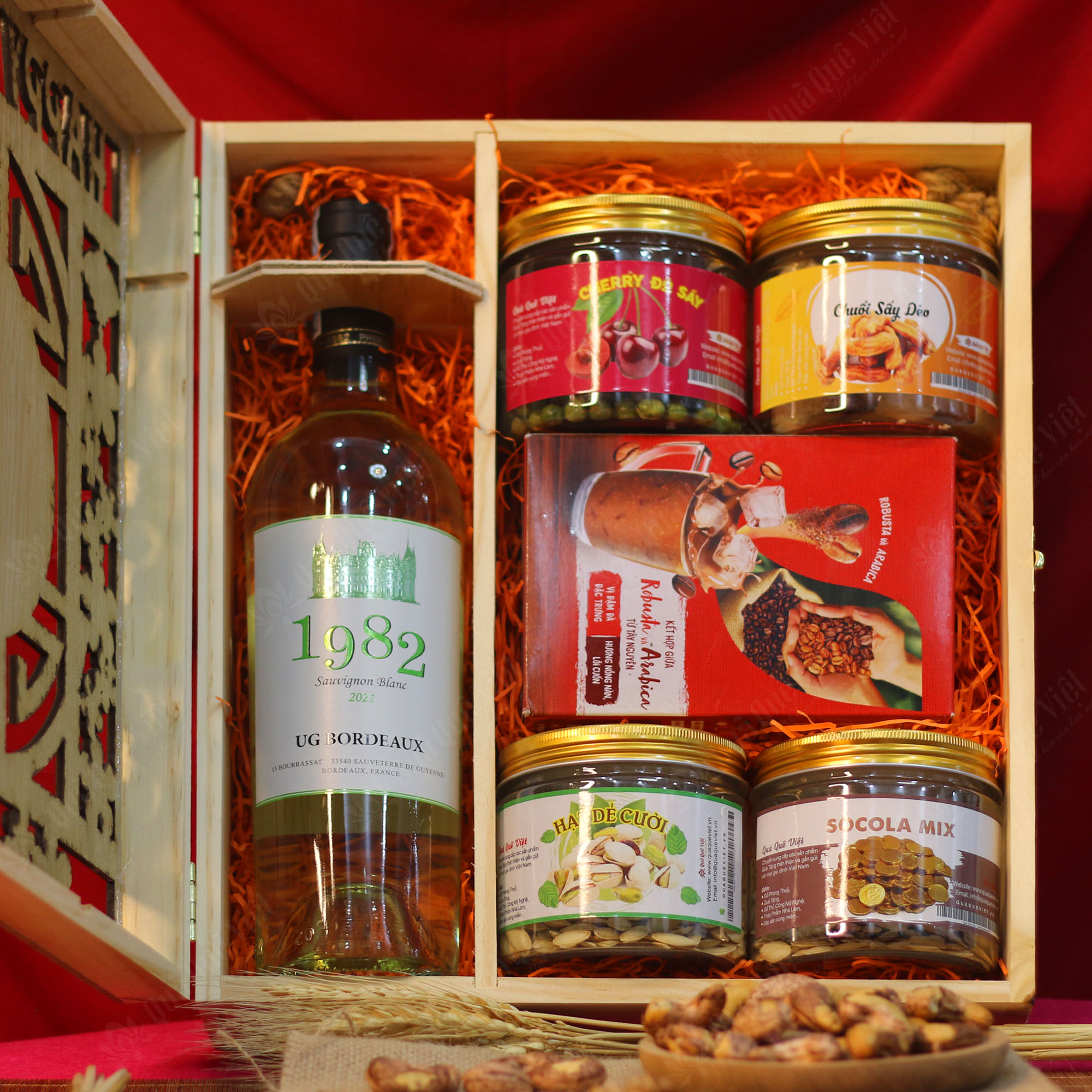 Hộp Quà Gỗ Hoa Văn Tết Truyền Thống - Q1658