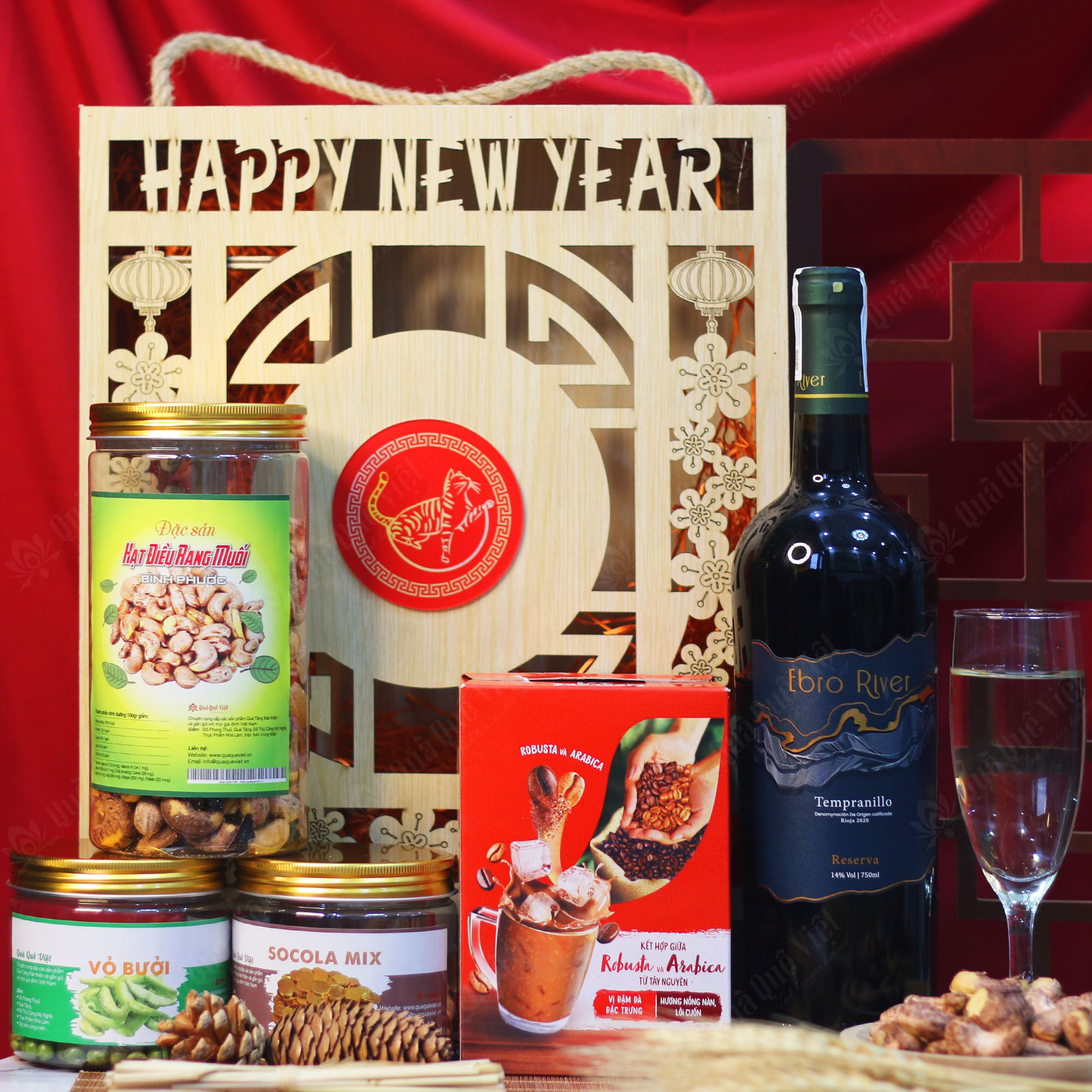 Hộp Quà Gỗ, Quà Tết Truyền Thống - Q1656