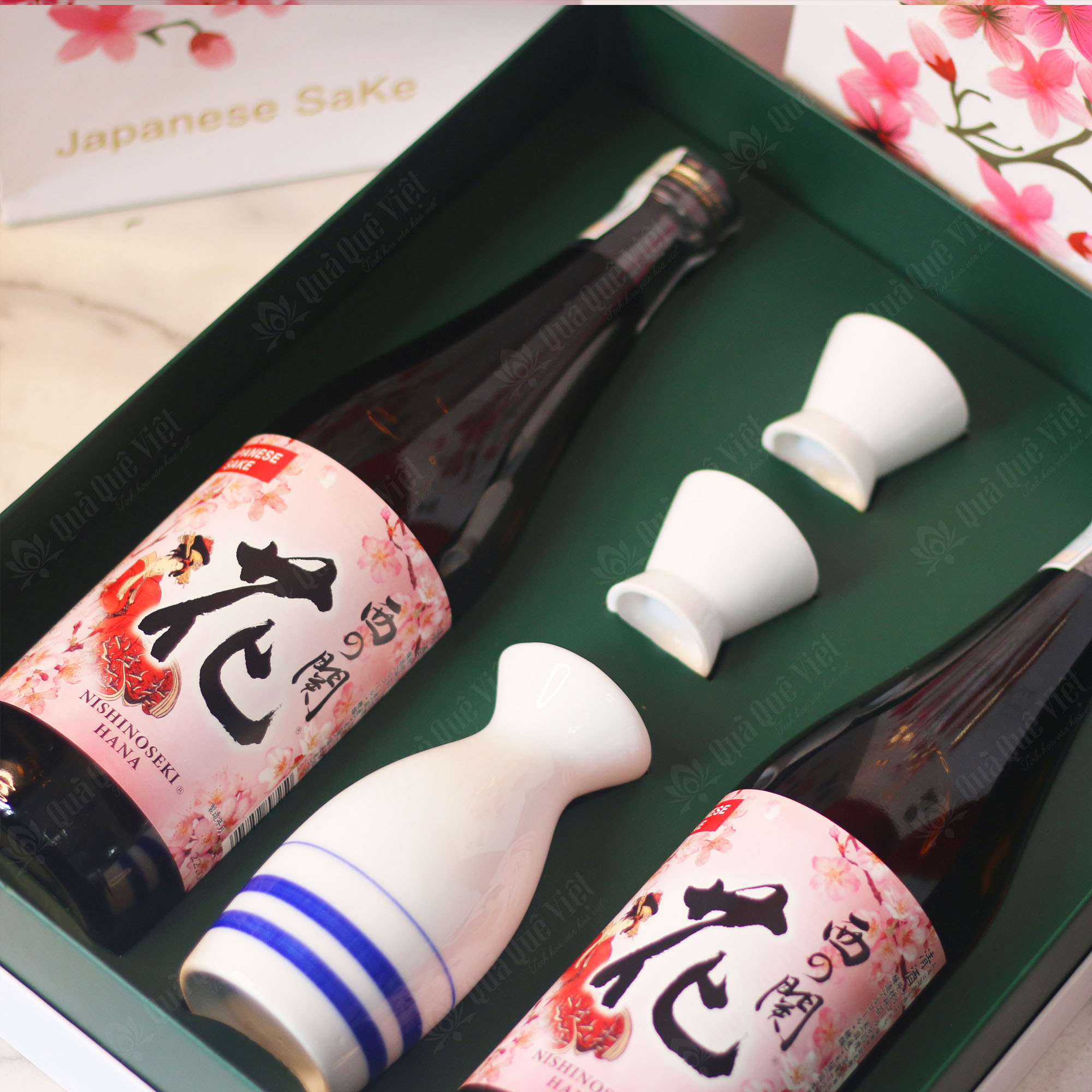 Hộp Quà Tết Hoa Anh Đào Nhật Bản - Q1662