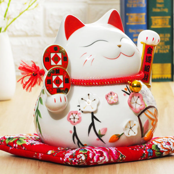 Mèo thần tài hoa đào tay cầm 2 đồng tiền cổ, Tiền vào như nước