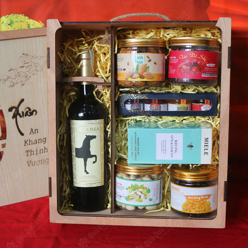 Set quà tết hộp gỗ 7 món - G1706