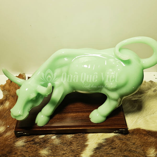 Trâu Phong Thủy Xanh Ngọc Đế Gỗ