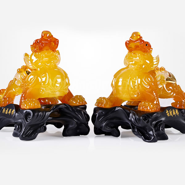 Tỳ Hưu Phong Thủy Vàng Ngọc Đỏ Size 29cm